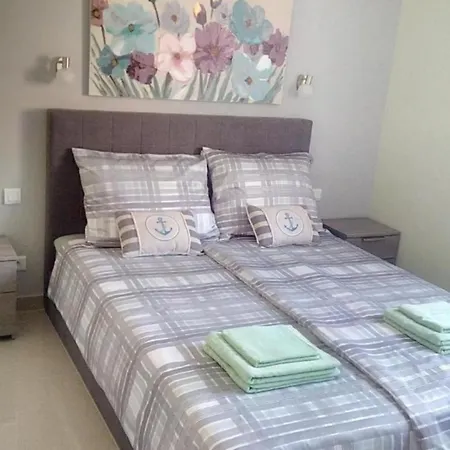 Apartamento Sunshine - Three Bedroom With Balcony Trogir