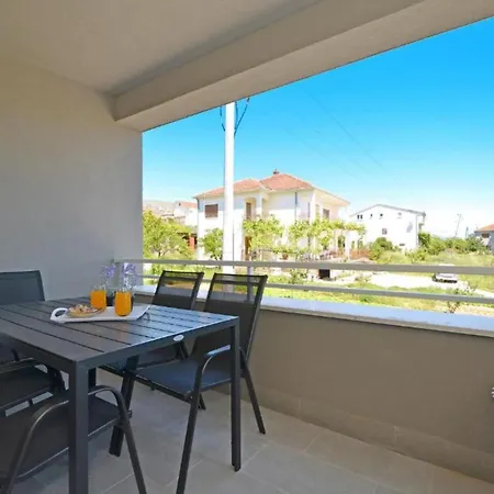 Apartamento Sunshine - Three Bedroom With Balcony Trogir